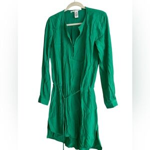 Diane Von Furstenberg Mini dress with tie waist size 0